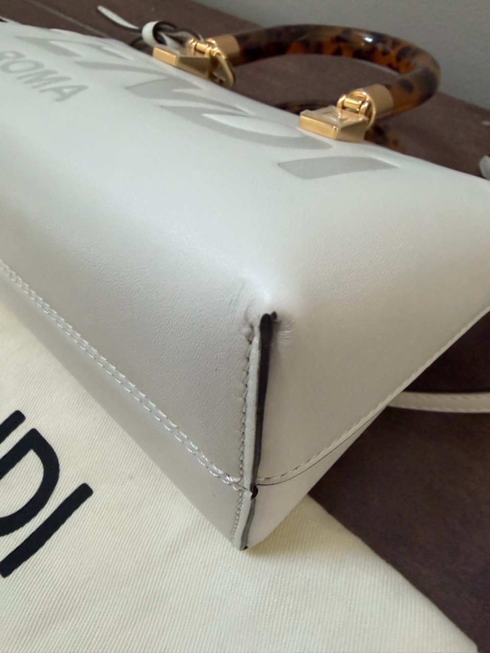 Fendi mini by the way with Tortoiseshell Handles - 100% authentic! - Picture 4 of 15
